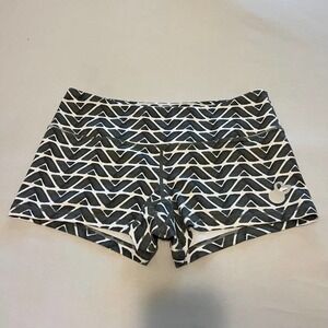 Belle & Bell white gray Urban Tide workout booty shorts M